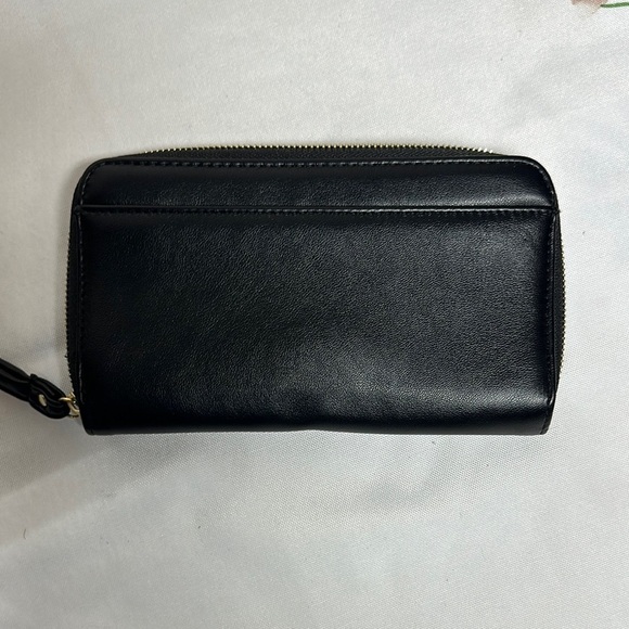 Time and Tru Black and Gold Wallet with Sleek Design - Picture 10 of 13